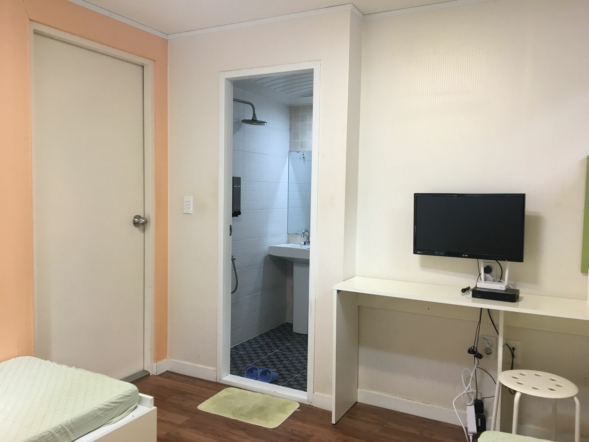 Myeong-Dong Good Stay Seoul Bagian luar foto