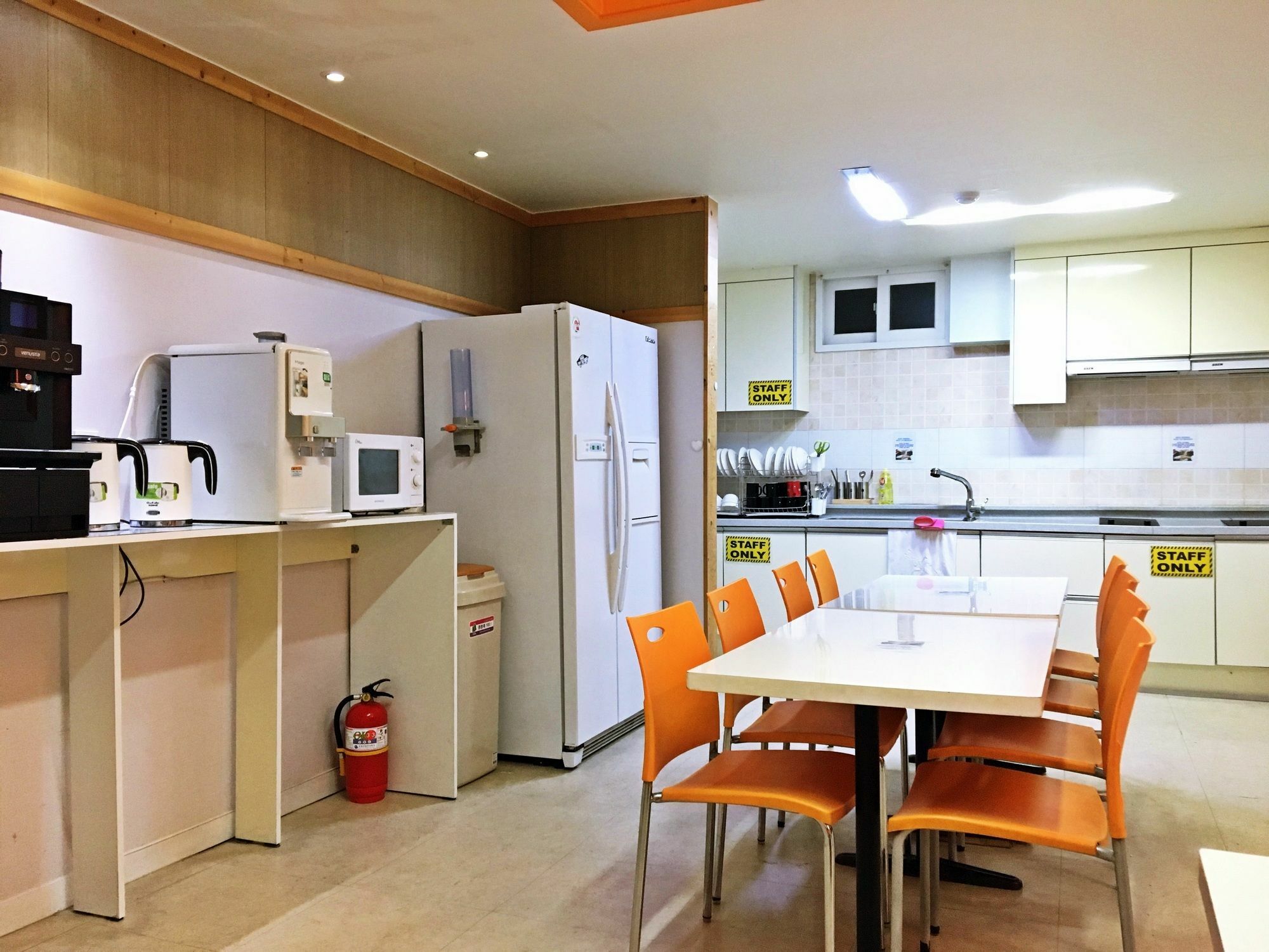 Myeong-Dong Good Stay Seoul Bagian luar foto